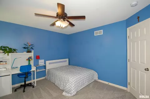 Bedroom - 2103 W Liams Way, Dunlap, IL 61525 photo 9 of 11