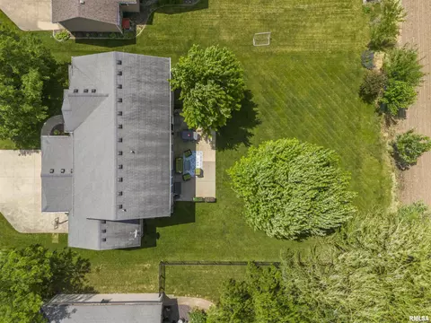 View/Area - 2103 W Liams Way, Dunlap, IL 61525 photo 2 of 5