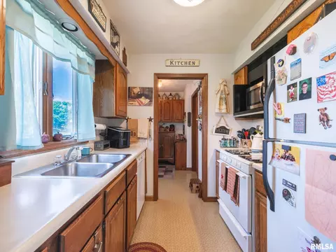 280 N Park St, Fairview, IL 61432 photo 45