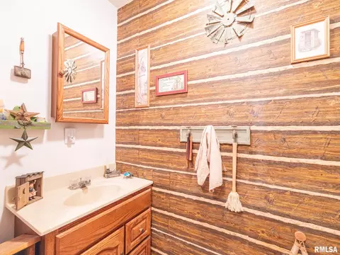 280 N Park St, Fairview, IL 61432 photo 50