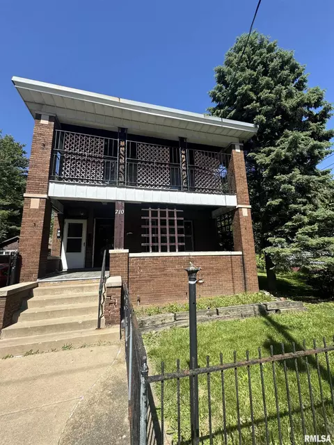 708-710 Spring St, Peoria, IL 61603