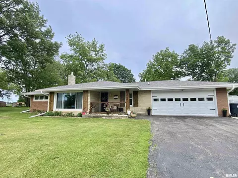 1765 N Main St, Canton, IL 61520