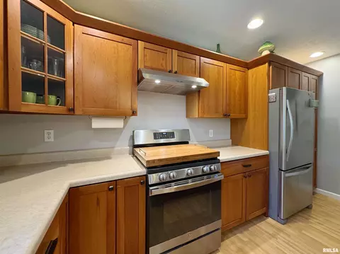 Kitchen - 4837 S Lake Camelot Dr, Mapleton, IL 61547 photo 6 of 6