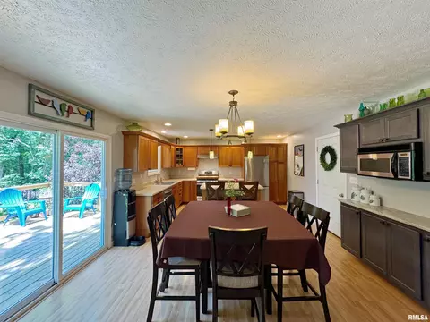 Dining - 4837 S Lake Camelot Dr, Mapleton, IL 61547 photo 2 of 5