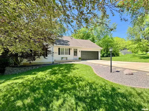 Exterior - 4837 S Lake Camelot Dr, Mapleton, IL 61547 photo 2 of 14
