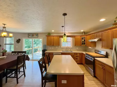 Kitchen - 4837 S Lake Camelot Dr, Mapleton, IL 61547 photo 2 of 6