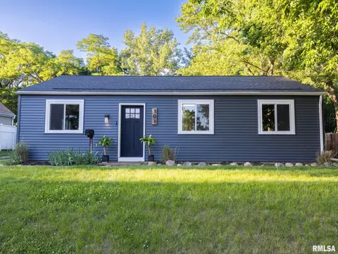 101 Kickapoo Ct, Marquette Heights, IL 61554
