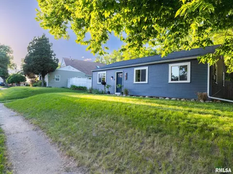 101 Kickapoo Ct, Marquette Heights, IL 61554 photo 4