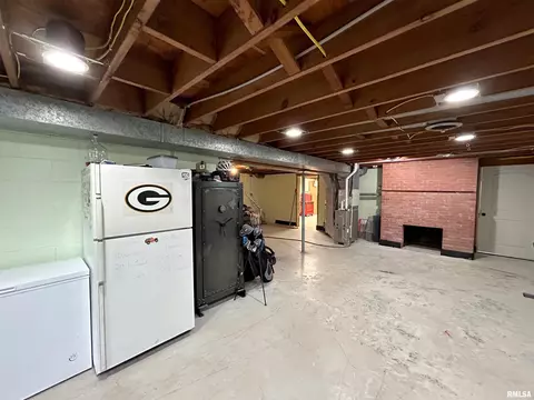 305 E Monroe St, Metamora, IL 61548 photo 28