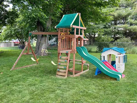 305 E Monroe St, Metamora, IL 61548 photo 40