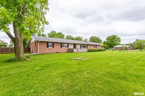 1711 W Jackson St, Macomb, IL 61455 photo 3