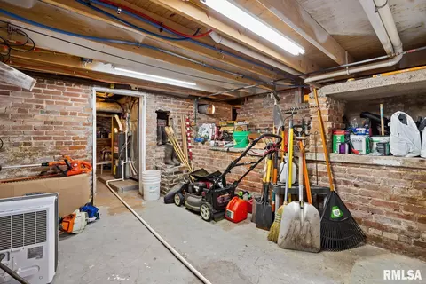 715 E Chatham St, Metamora, IL 61548 photo 32