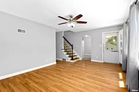 1437 E Resthaven Rd, Peoria, IL 61615 photo 11