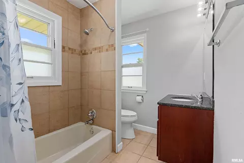 1437 E Resthaven Rd, Peoria, IL 61615 photo 19