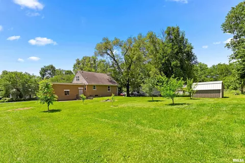 1437 E Resthaven Rd, Peoria, IL 61615 photo 6