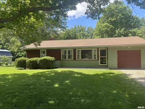 205 Murphy Ln, Metamora, IL 61548