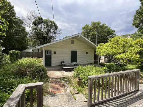 502 S Randolph St, Macomb, IL 61455 photo 8