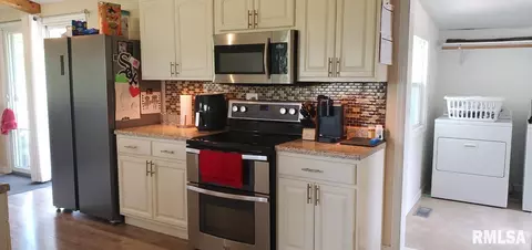 10495 E 950th St, Macomb, IL 61455 photo 9