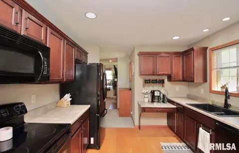 9504 W Excalibur Ct, Mapleton, IL 61547 photo 22
