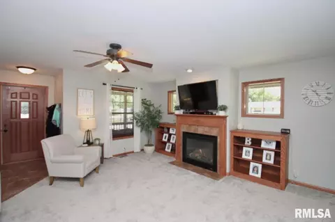 9504 W Excalibur Ct, Mapleton, IL 61547 photo 9