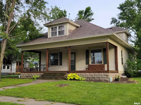 503 W Main St, La Harpe, IL 61450