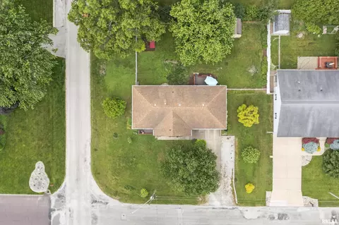 319 S Spring St, Metamora, IL 61548 photo 6