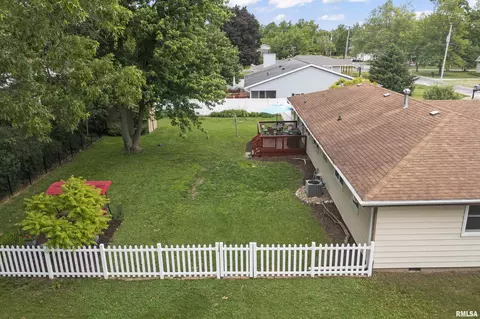 319 S Spring St, Metamora, IL 61548 photo 4