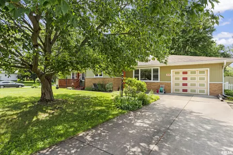 319 S Spring St, Metamora, IL 61548 photo 35