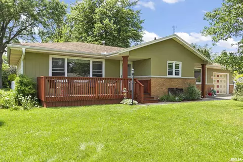319 S Spring St, Metamora, IL 61548