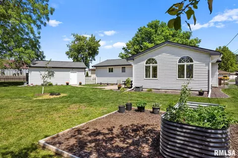 110 E Jadewood St, Morton, IL 61550 photo 38