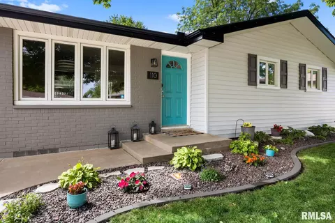 110 E Jadewood St, Morton, IL 61550 photo 2