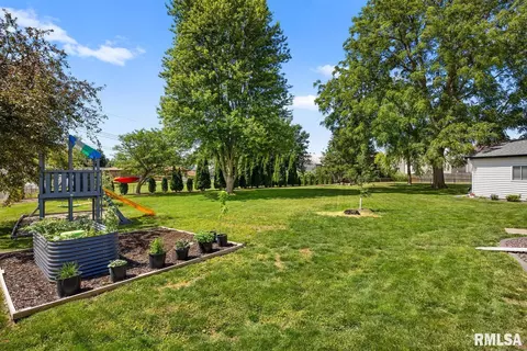 110 E Jadewood St, Morton, IL 61550 photo 47