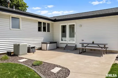 110 E Jadewood St, Morton, IL 61550 photo 36