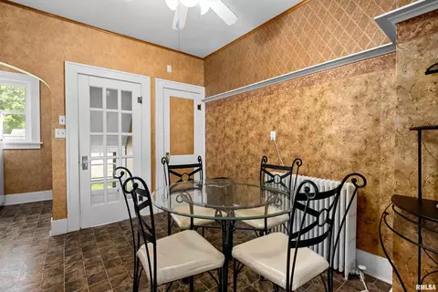 Dining - 409 W Burton Ave, Eureka, IL 61530 photo 1 of 2