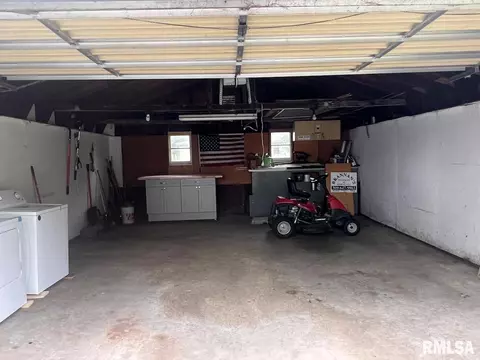 130 Stonegate Dr, Canton, IL 61520 photo 18