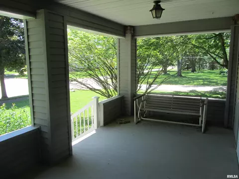 711 W 3rd St, Delavan, IL 61734 photo 16