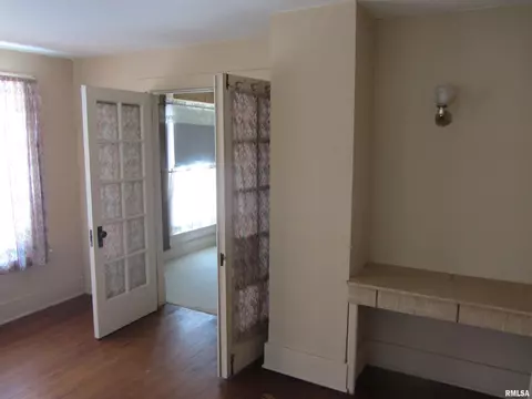 711 W 3rd St, Delavan, IL 61734 photo 28