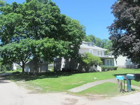 711 W 3rd St, Delavan, IL 61734 photo 37