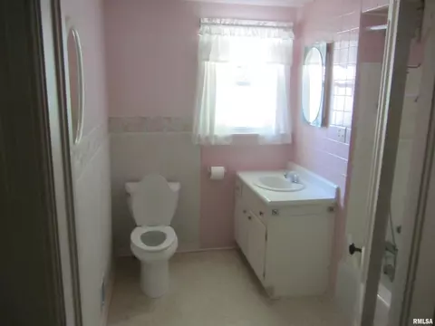 711 W 3rd St, Delavan, IL 61734 photo 21