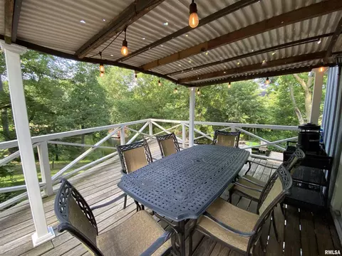 Exterior - 4423 S Blackburn Cv, Mapleton, IL 61547 photo 10 of 30