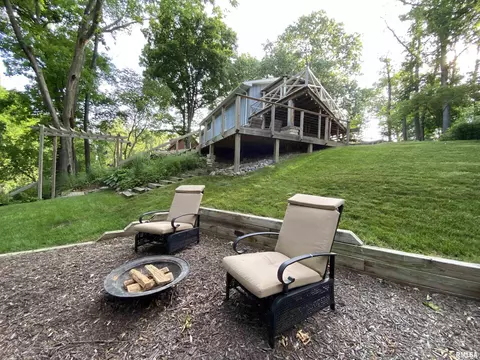 Exterior - 4423 S Blackburn Cv, Mapleton, IL 61547 photo 2 of 30