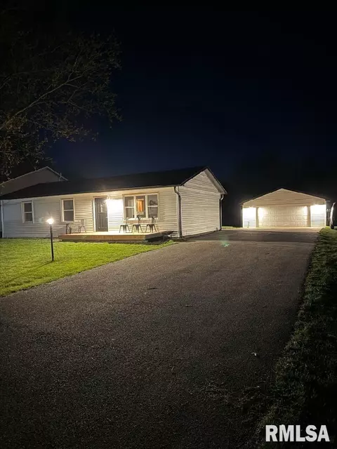 9509 W Littlefield Dr, Mapleton, IL 61547
