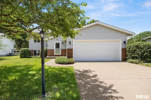 229 N Louise St, Chillicothe, IL 61523