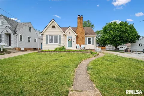 601 W Lawndale Ave, Peoria, IL 61604