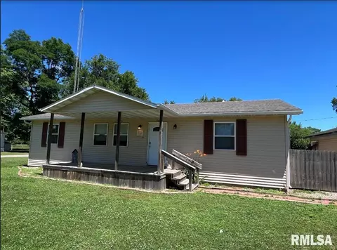 404 E Chestnut St, Bath, IL 62617