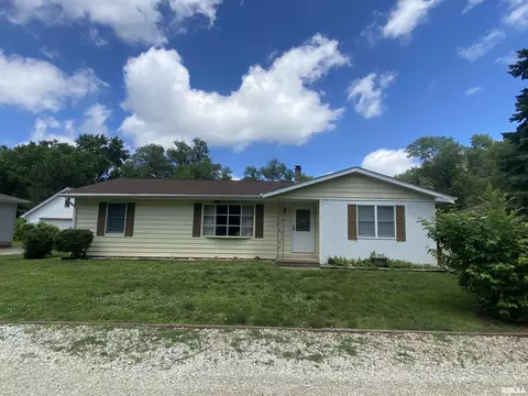 1611 Reese Ct, Pekin, IL 61554