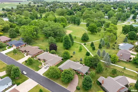 View/Area - 504 N 3rd St, Roanoke, IL 61561 photo 1 of 3