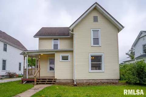308 W Fremont St, Elmwood, IL 61529