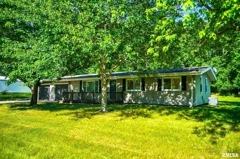 10126 Evergreen Dr, Manito, IL 61546