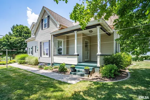 16107 Moore Rd, Mackinaw, IL 61755